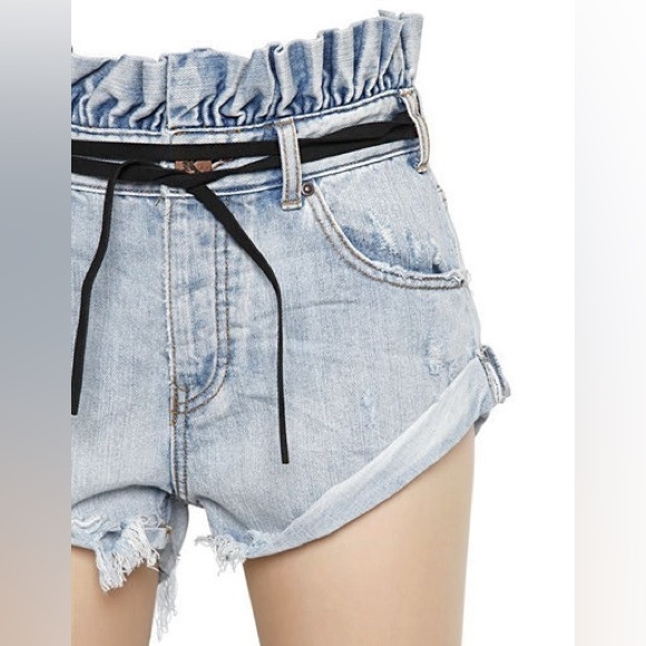 One Teaspoon Le Bandit Ruffle Shorts - Picture 1 of 5